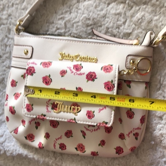 Juicy Couture White Ditsy Rose Purse W/ Matching Wallet - Picture 13 of 15